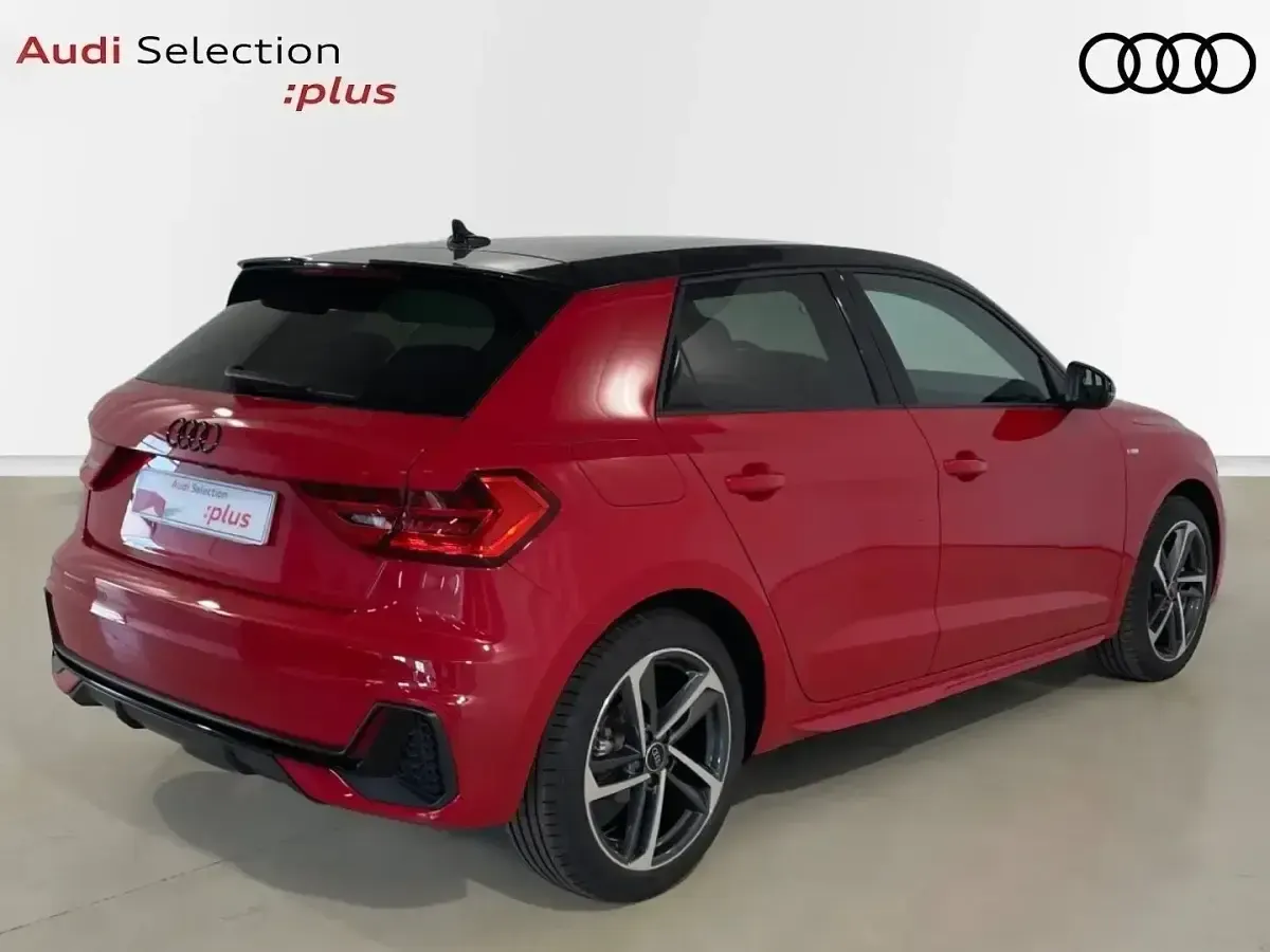 Usado Audi A1 Black Edition 110 CV (80 kW) 2024 Rojo SUV