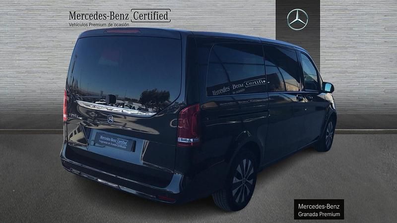 Usado Mercedes V250 190 CV (139 kW) 2023 Negro Monovolumen