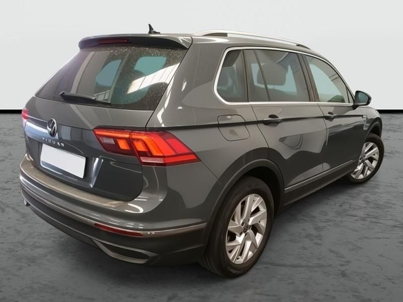 Usado VW Tiguan 150 CV (110 kW) 2022 Gris delfín metalizado SUV