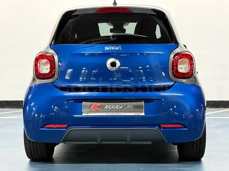 Usado Smart ForFour Proxy 90 CV (66 kW) 2017 Azul Utilitario