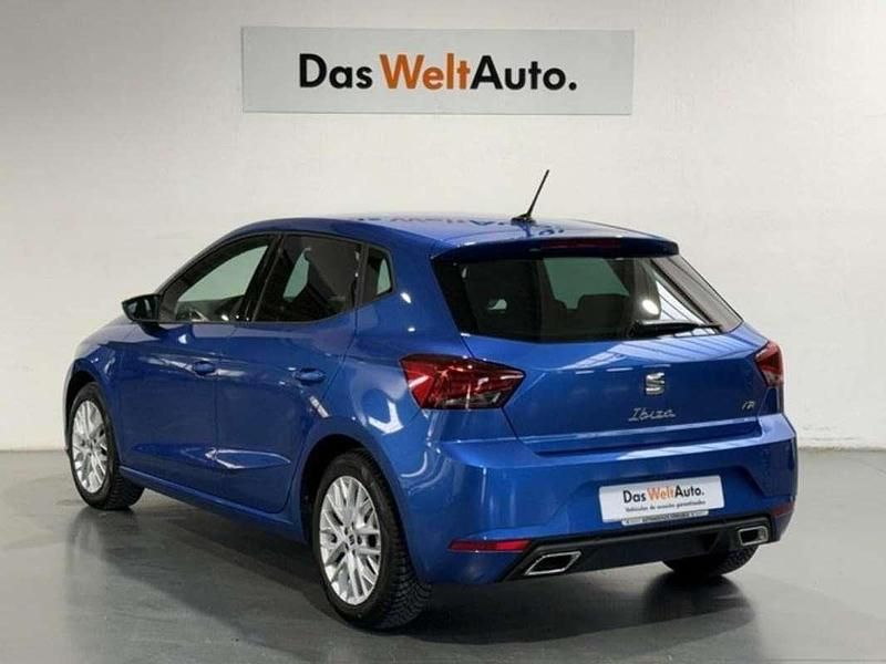 Usado Seat Ibiza FR 116 CV (85 kW) 2025 Azul Utilitario