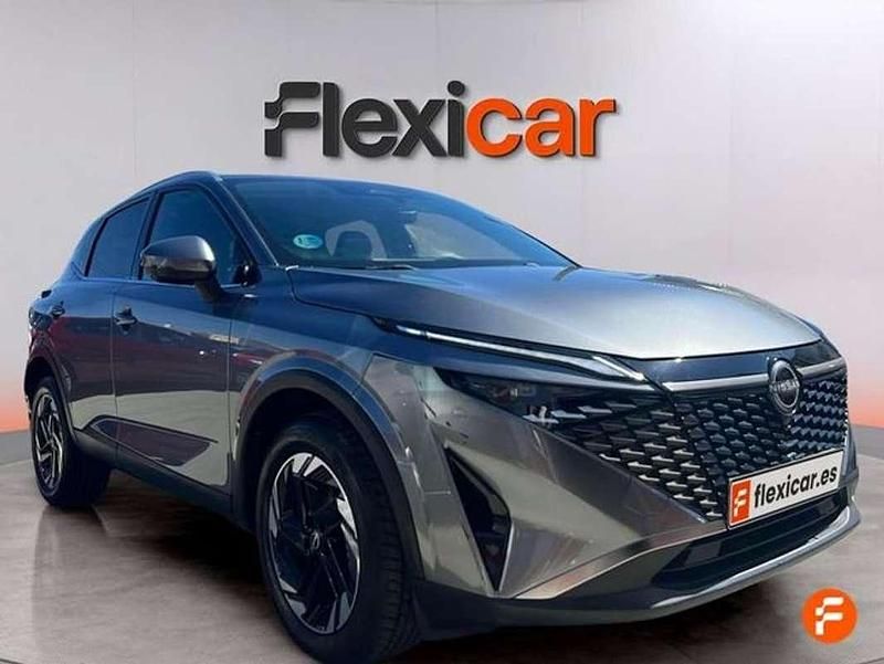 Usado Nissan Qashqai Acenta 158 CV (116 kW) 2025 Gris SUV