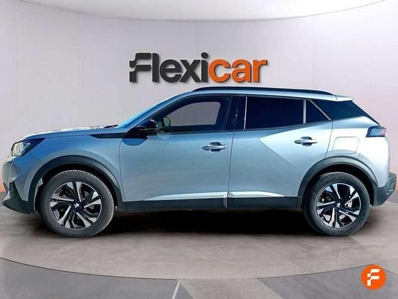 Usado Peugeot 2008 Allure 131 CV (96 kW) 2023 Gris SUV