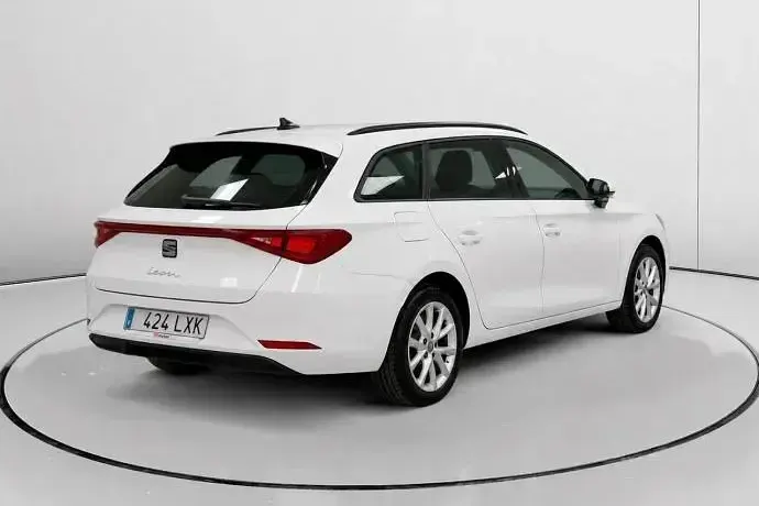 Usado Seat Leon Reference 115 CV (84 kW) 2022