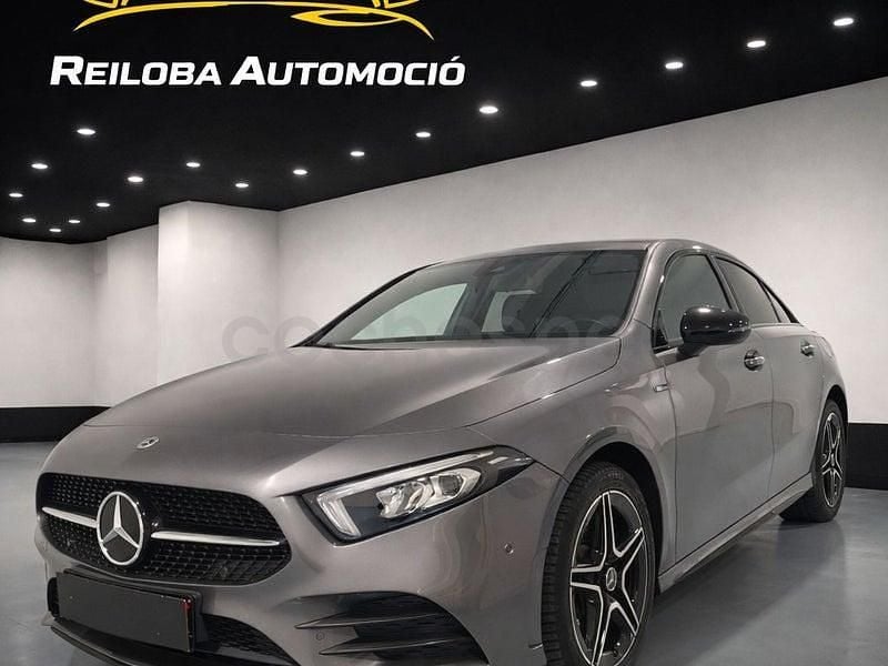 Usado Mercedes A250 218 CV (160 kW) 2021 Gris / plata Berlina