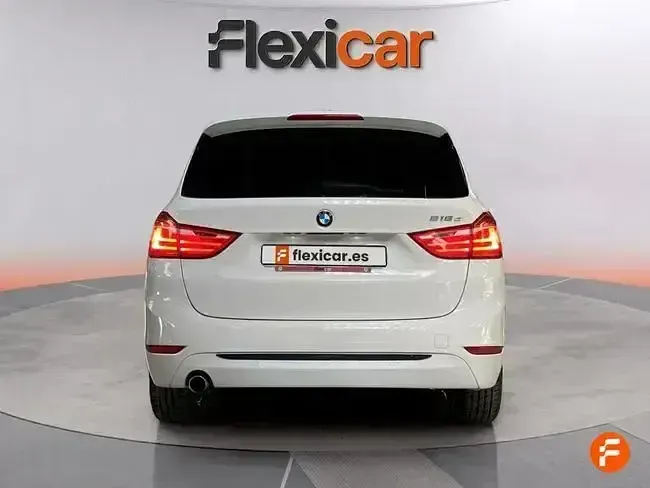 Usado BMW 218 150 CV (110 kW) 2018 Blanco Familiar