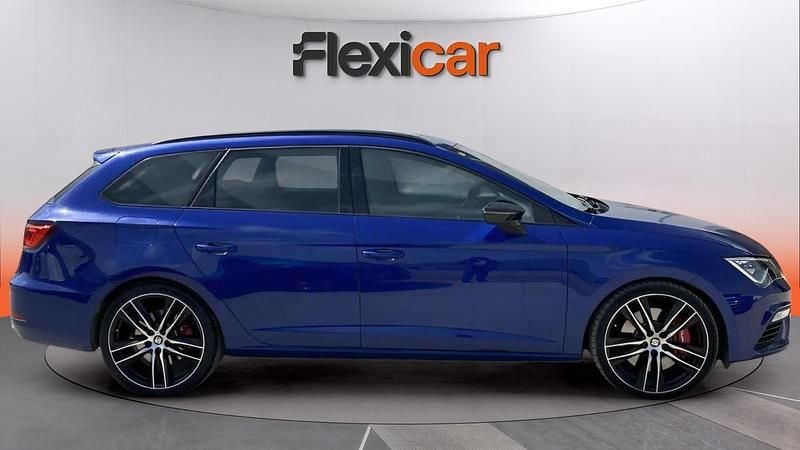 Usado Seat Leon ST CUPRA 300 CV (220 kW) 2018 Azul Familiar