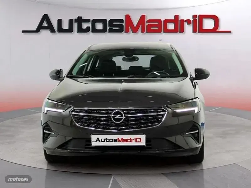 Usado Opel Insignia Business Elegance 174 CV (127 kW) 2021 Marrón Familiar