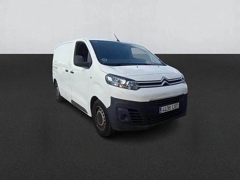 Käytetty Citroën Jumpy 102 HP (75 kW) 2021 Valkoinen Tila-auto