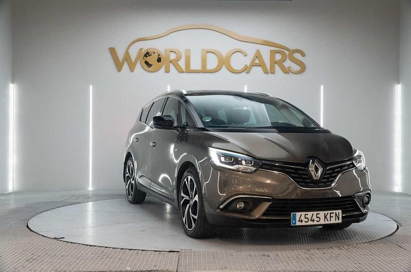 Usado Renault Grand Scénic IV Zen 131 CV (96 kW) 2017 Marrón Monovolumen