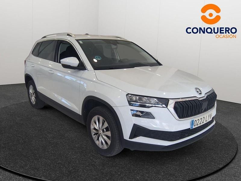 Blanco Usado 2022 Skoda Karoq Ambition SUV | 21.100 € (Un poco caro) - Imagen 1/4