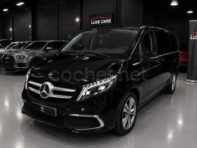 Usado Mercedes V300 Exclusive 239 CV (175 kW) 2023 Negro Monovolumen