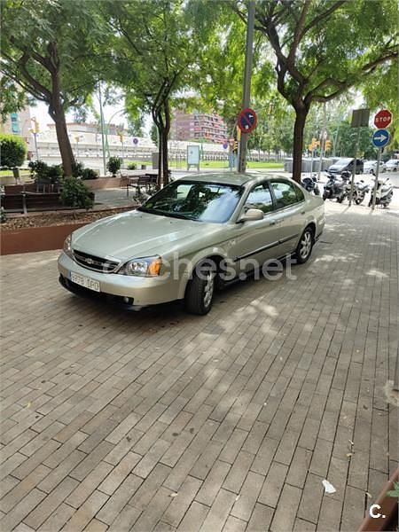 Beige Usado 2005 Chevrolet Evanda CDX Berlina | 1900 € - Imagen 1/4