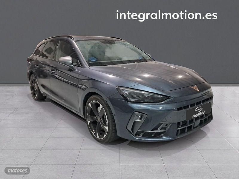 Usado Cupra Leon 204 CV (150 kW) 2025 Varios colores Familiar