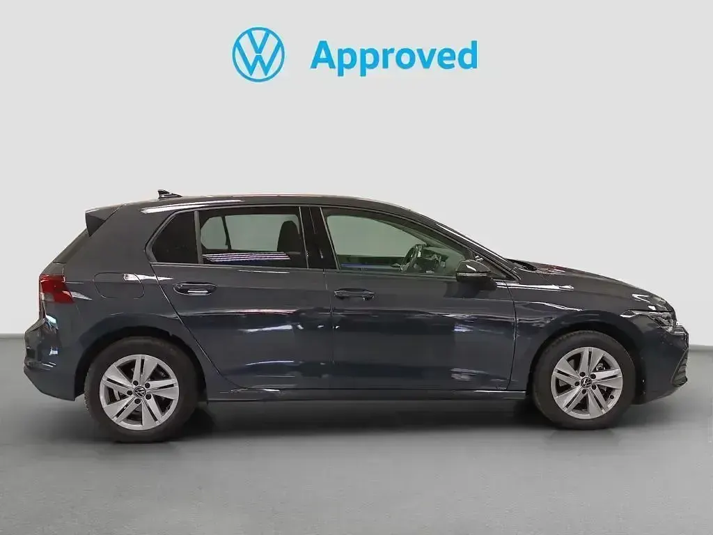 Usado VW Golf VIII Life 130 CV (95 kW) 2022 Gris