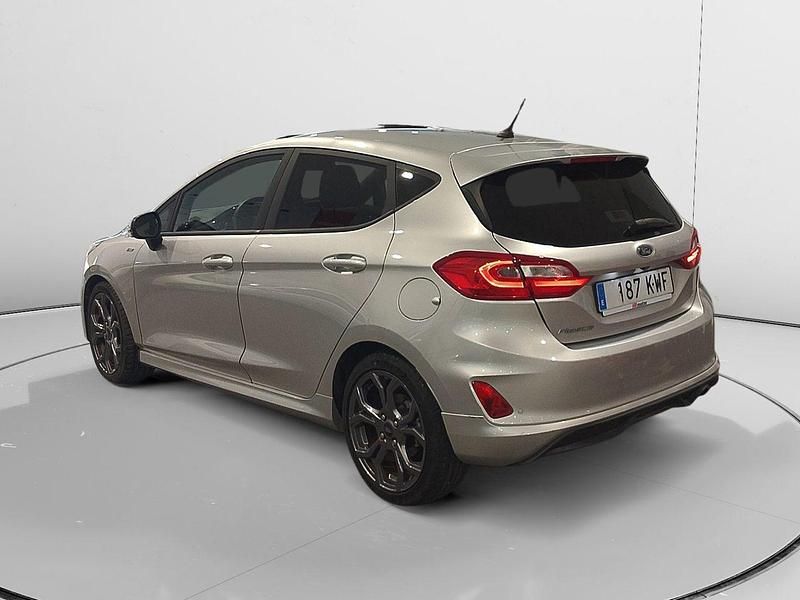 Usado Ford Fiesta ST-Line 140 CV (102 kW) 2019 Gris Utilitario