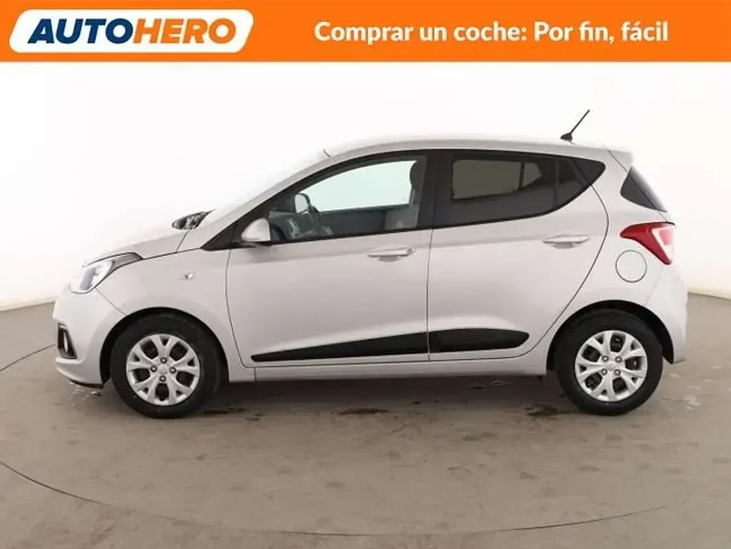 Usado Hyundai i10 GO! 67 CV (49 kW) 2016 Gris Utilitario