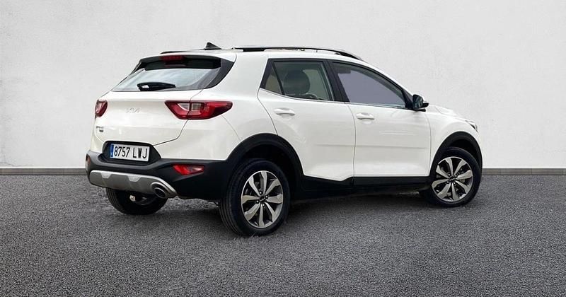 Usado Kia Stonic 120 CV (88 kW) 2022 SUV