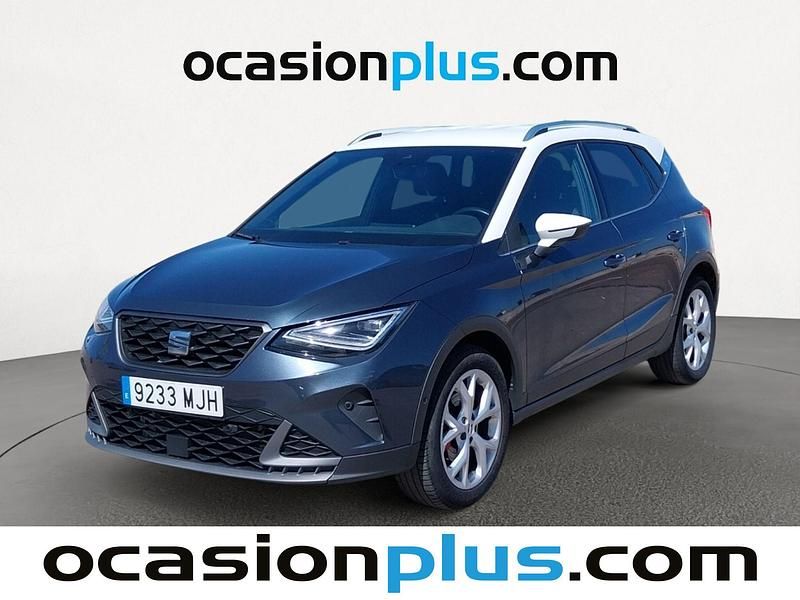 Usado Seat Arona FR 150 CV (110 kW) 2023 Gris SUV