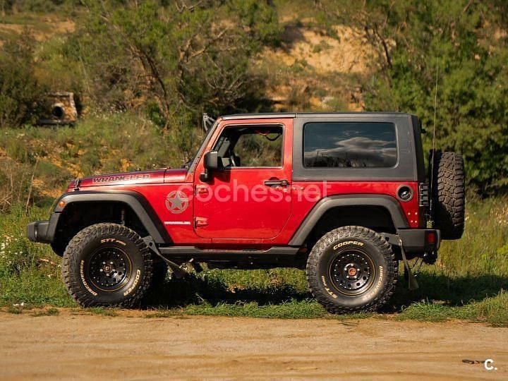 Usado Jeep Wrangler Sahara 177 CV (130 kW) 2008 Rojo SUV