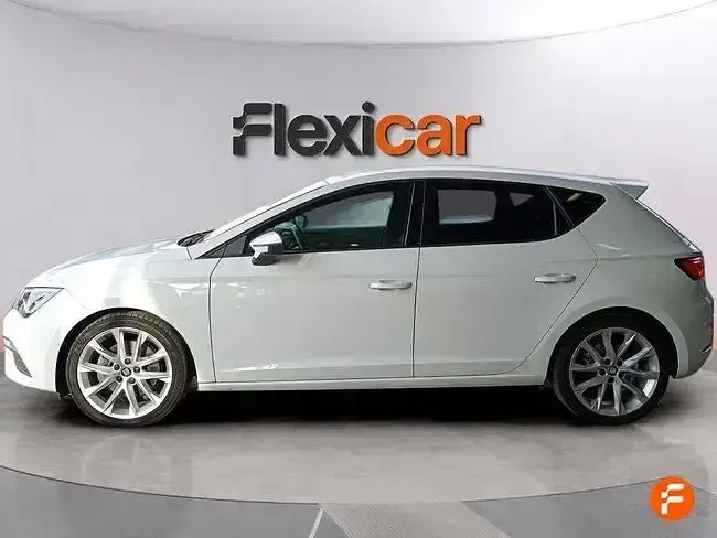 Usado Seat Leon FR 150 CV (110 kW) 2019 Blanco