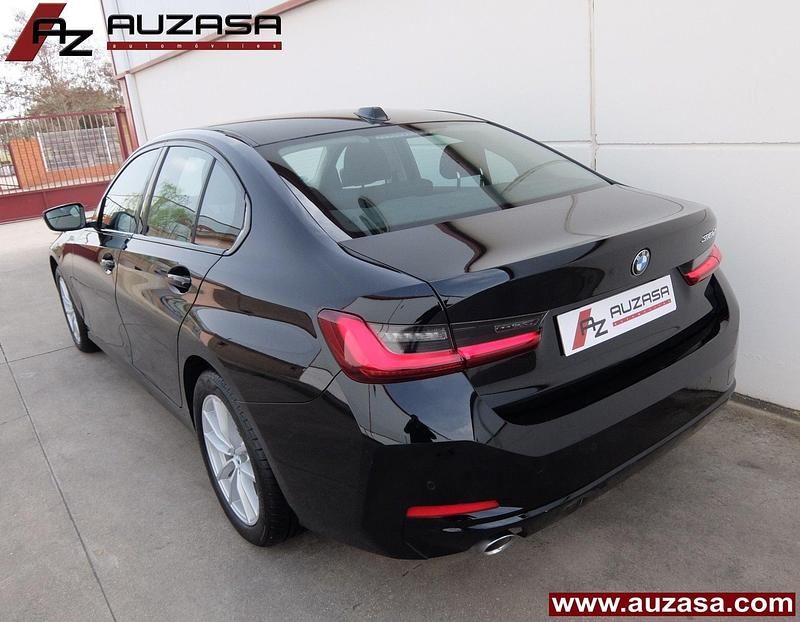 Usado BMW 318 Shadowline 150 CV (110 kW) 2023 Negro Berlina