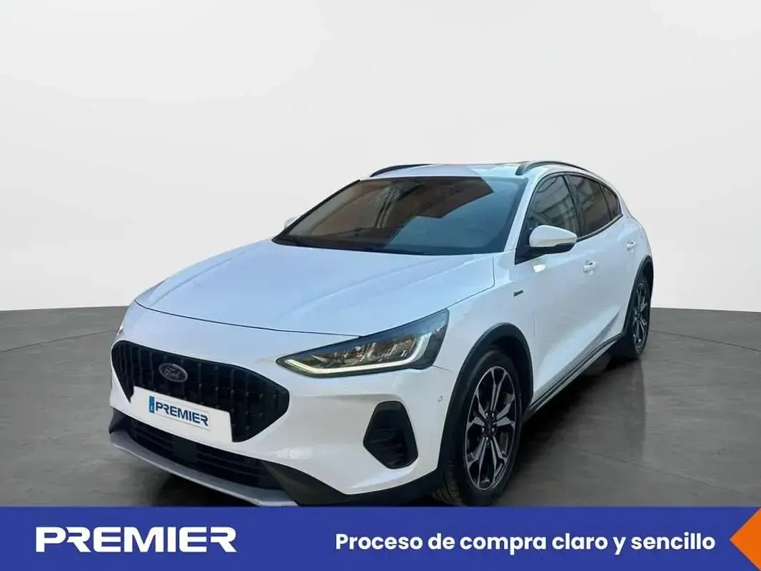 Usado Ford Focus Active 155 CV (114 kW) 2023 Blanco Familiar