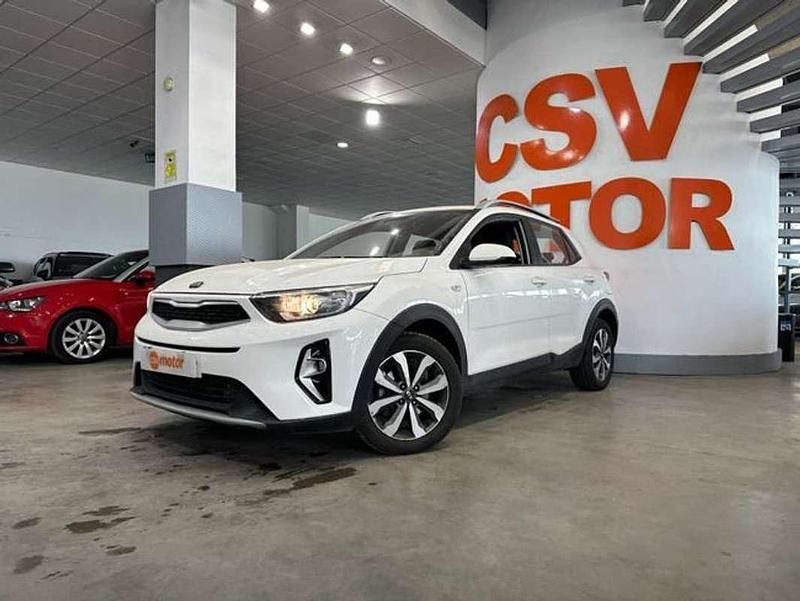 Usado Kia Stonic 101 CV (74 kW) 2021 Blanco SUV