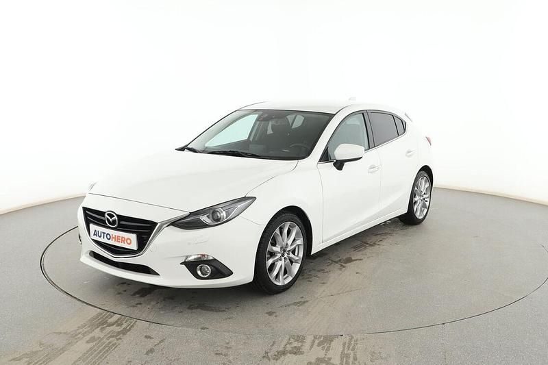 Usado Mazda 3 Luxury 120 CV (88 kW) 2015 Blanco Berlina