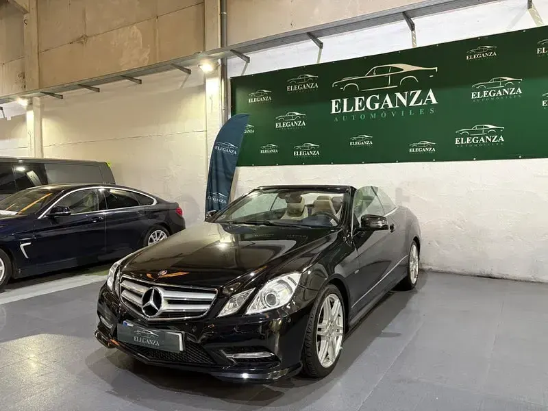 Usado Mercedes E220 Avantgarde 170 CV (125 kW) 2013 Negro Descapotable
