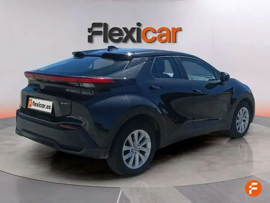 Usado Toyota C-HR Active 140 CV (102 kW) 2024 Negro SUV