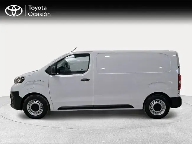 Usado Toyota Proace Plus 100 kW (136 CV) 2025 Blanco Monovolumen