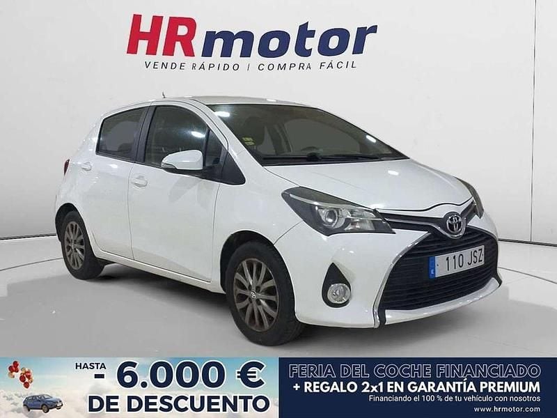 Blanco Usado 2016 Toyota Yaris Active Utilitario | 10.890 € (Precio justo) - Imagen 1/4