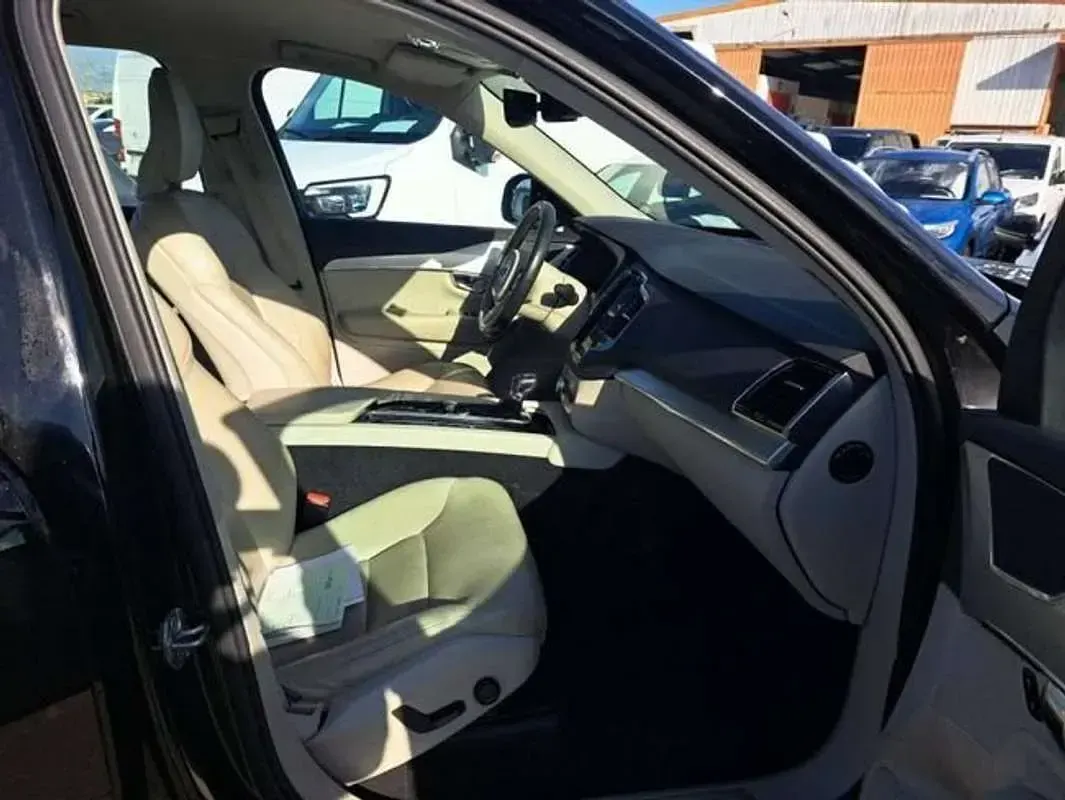 Usado Volvo XC90 Momentum 235 CV (172 kW) 2019 Negro SUV