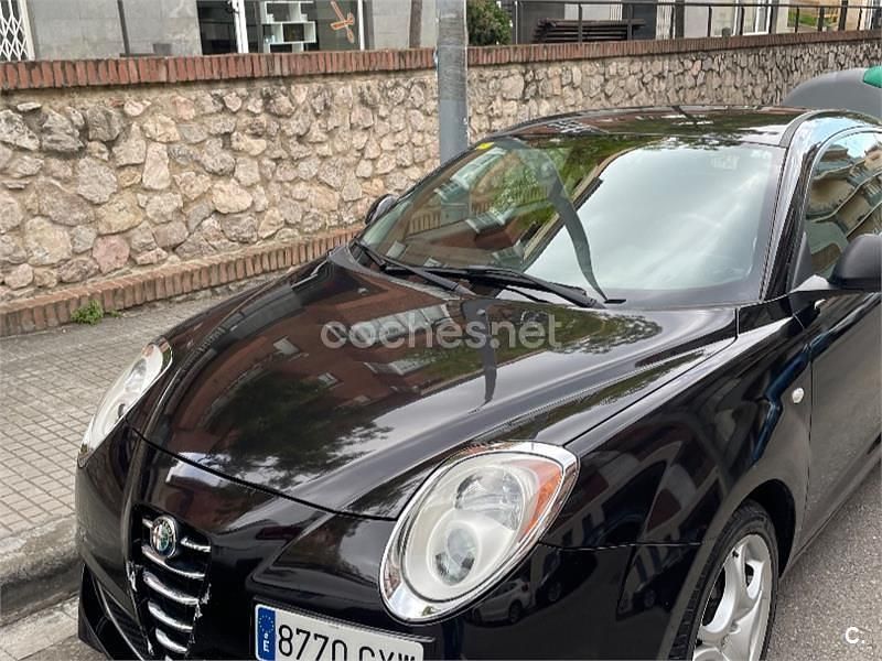 Negro Usado 2010 Alfa Romeo MiTo Distinctive Utilitario | 5600 € (Buen precio) - Imagen 1/4