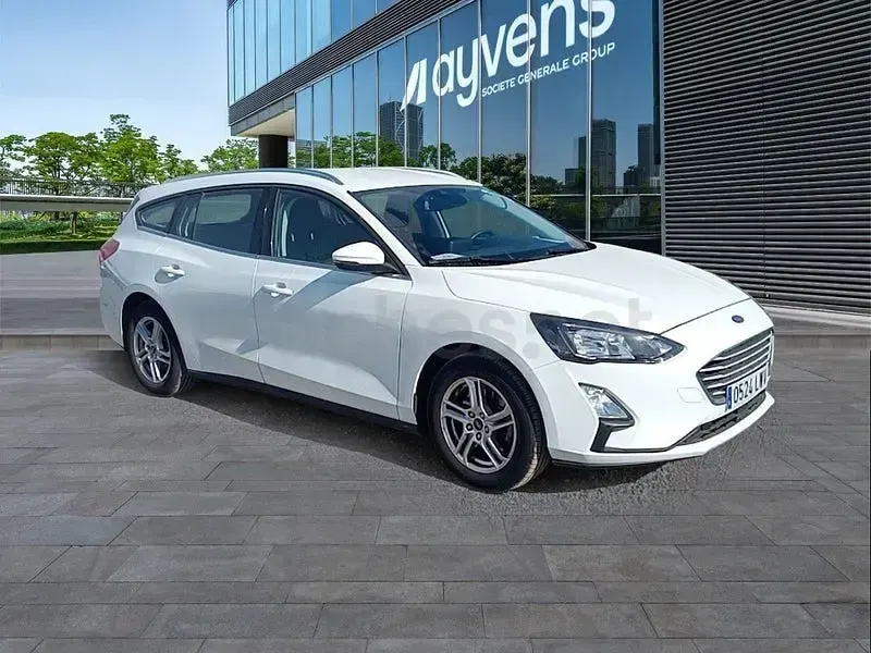 Usado Ford Focus Trend 120 CV (88 kW) 2022 Blanco Familiar