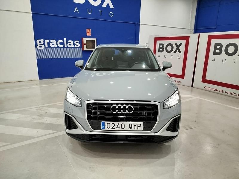 Usado Audi Q2 S-Line 150 CV (110 kW) 2024 Gris / plata SUV