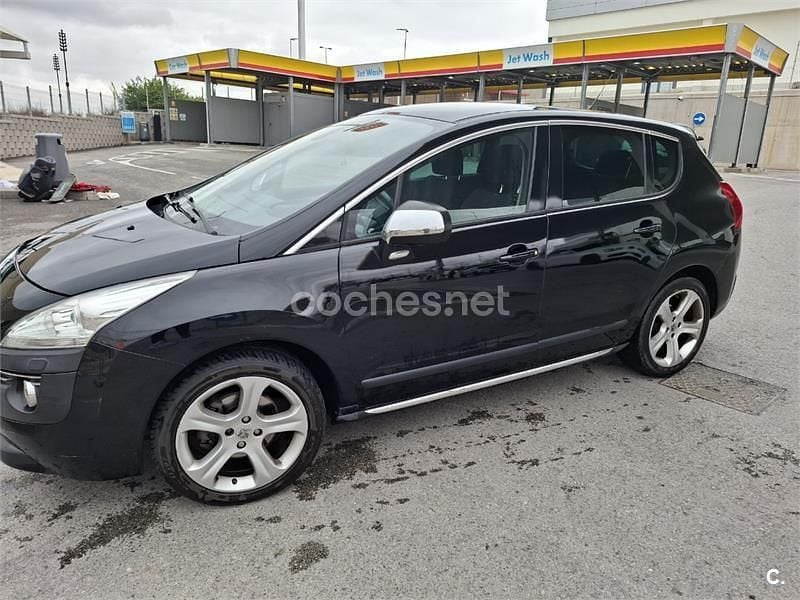 Usado Peugeot 3008 Sport 150 CV (110 kW) 2009 Negro Familiar