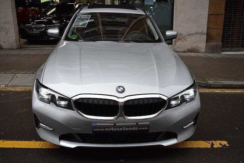 Usado BMW 330 265 CV (194 kW) 2020 Glaciersilber Familiar