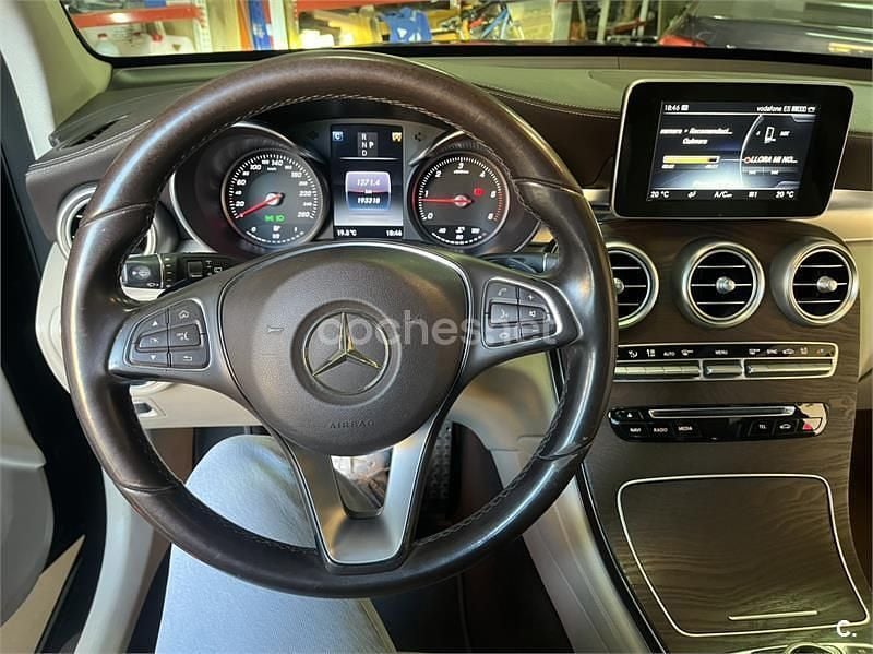 Usado Mercedes GLC250 AMG line 204 CV (150 kW) 2016 Marrón SUV