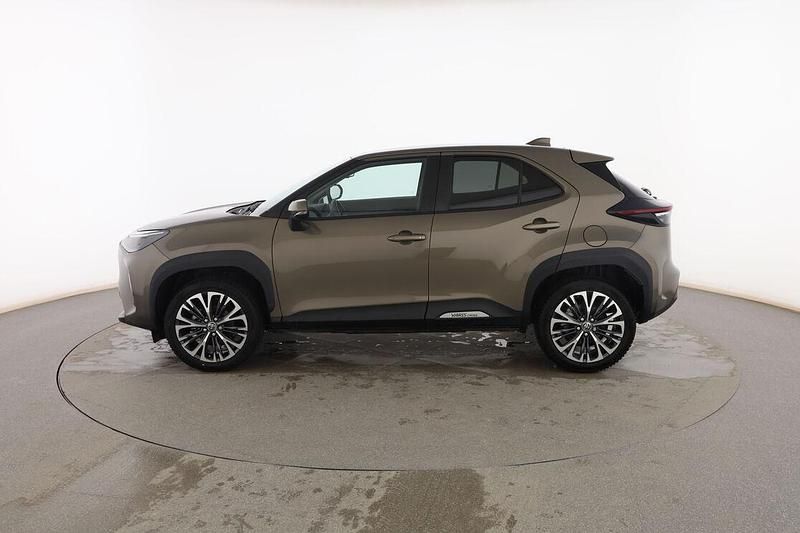 Usado Toyota Yaris Cross Style 120 CV (88 kW) 2022 Verde SUV