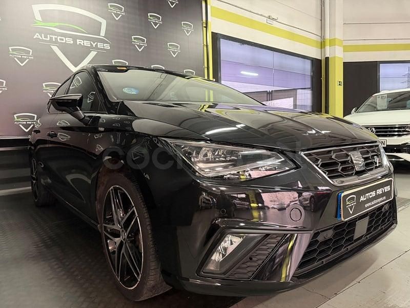 Usado Seat Ibiza FR 90 CV (66 kW) 2020 Negro Utilitario