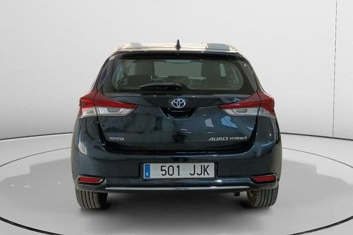 Usado Toyota Auris Hybrid 136 CV (100 kW) 2015
