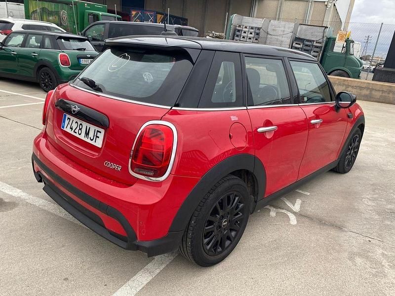 Usado Mini Cooper 136 CV (100 kW) 2023 Rojo Utilitario