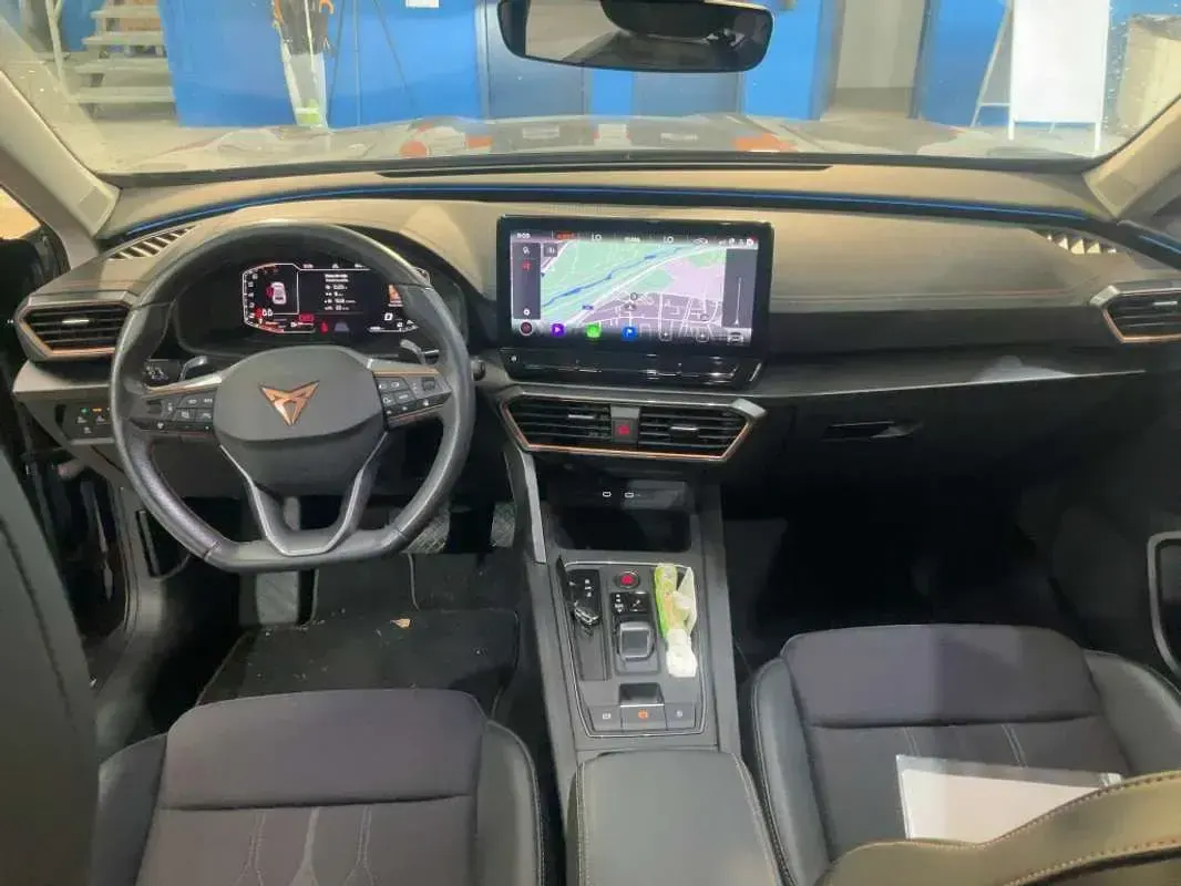 Usado Cupra Formentor 150 CV (110 kW) 2023 Gris SUV