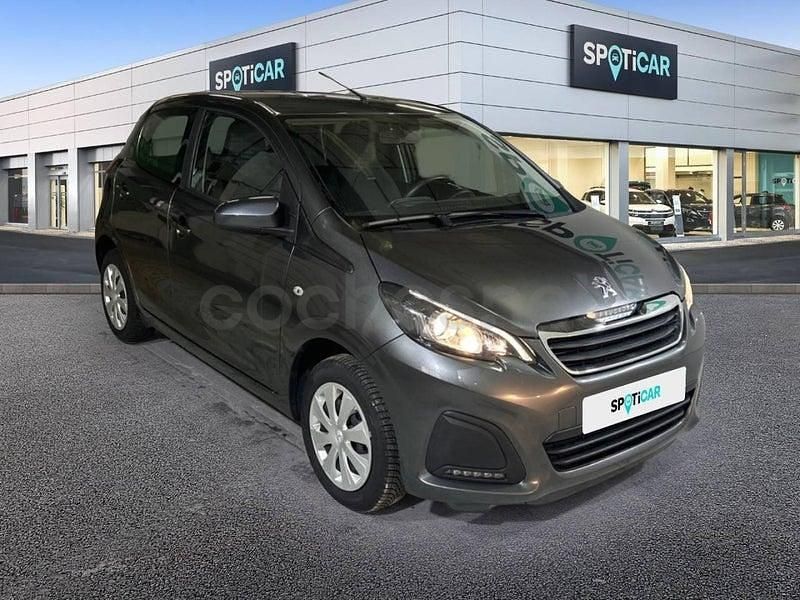 Usado Peugeot 108 Active 72 CV (52 kW) 2021 Gris / plata Berlina