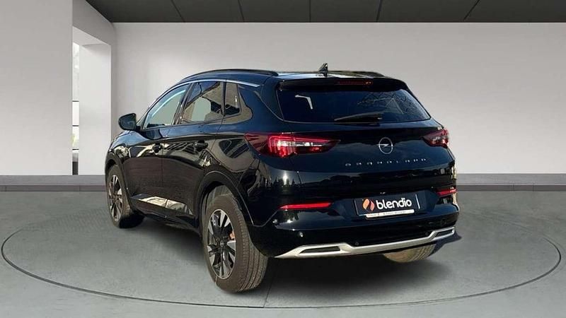 Usado Opel Grandland X Ultimate 131 CV (96 kW) 2022 Negro SUV