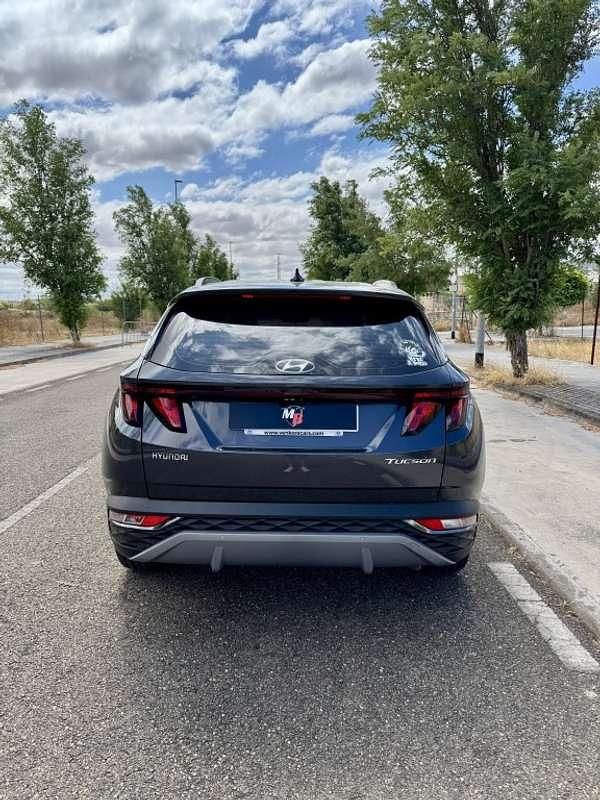 Usado Hyundai Tucson 160 CV (117 kW) 2024 Gris SUV