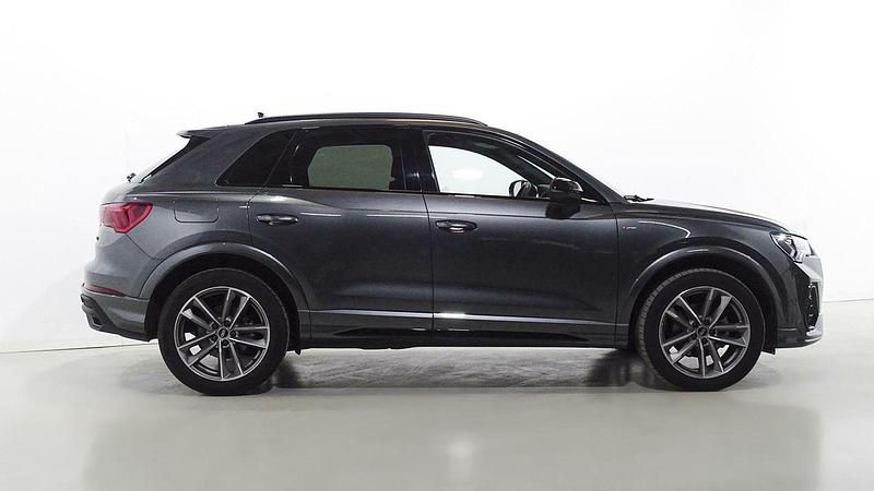Usado Audi Q3 Exclusive 150 CV (110 kW) 2022 Gris SUV