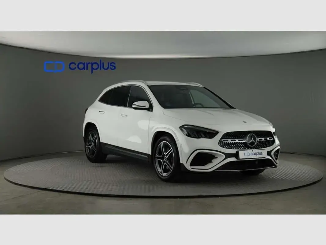 Używany Mercedes GLA200 163 KM (119 kW) 2025 Biały SUV